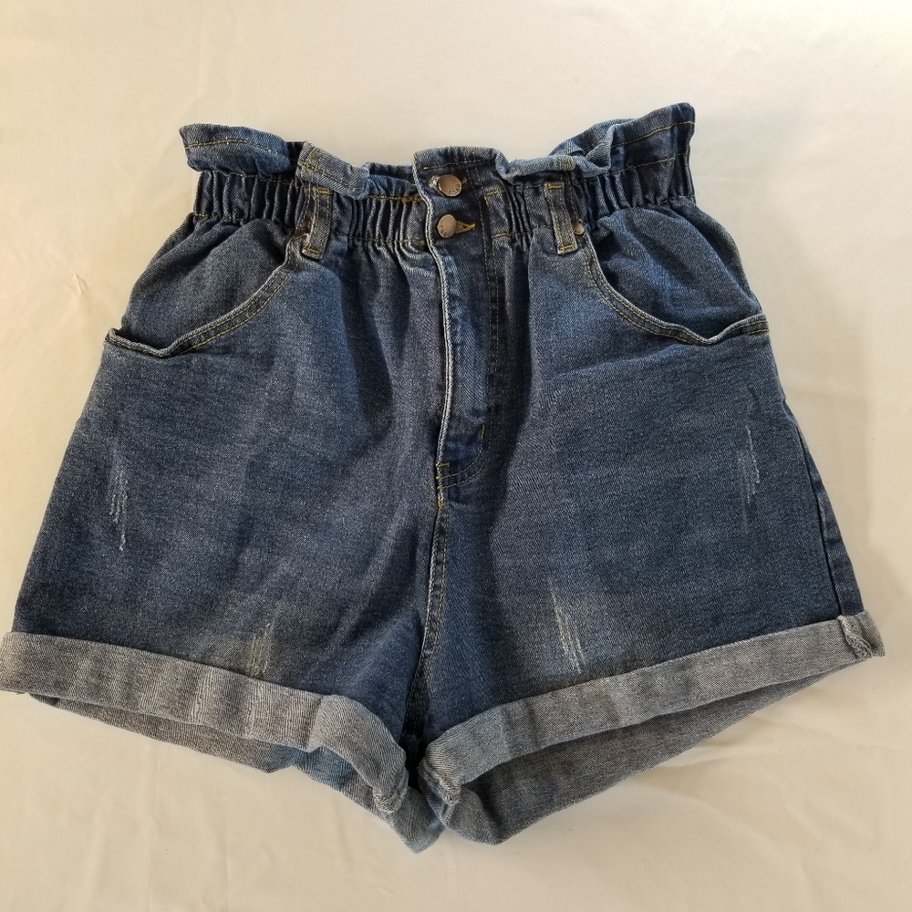 The Style Between Us Womans Shorts Size XL Super High Waist Blue Jean Denim